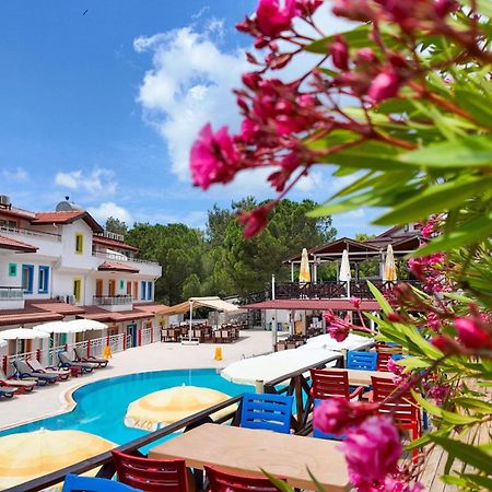 Konfor Suite Otel Cedit Esterno foto
