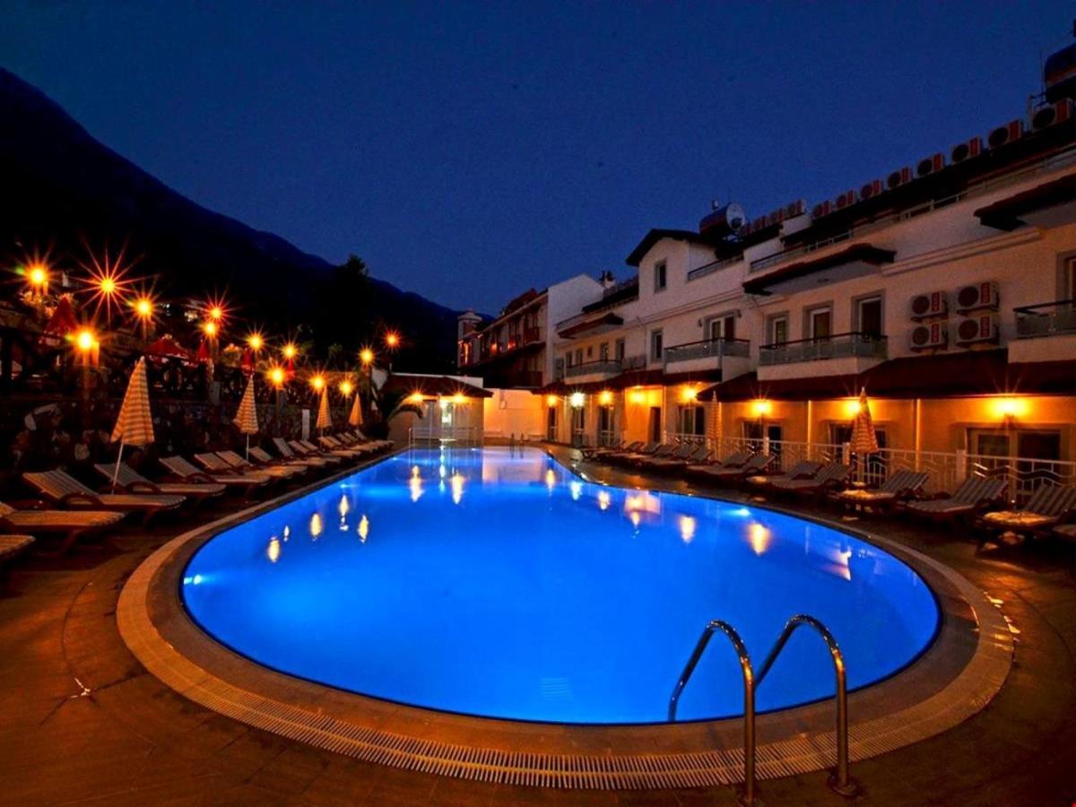 Konfor Suite Otel Cedit Esterno foto